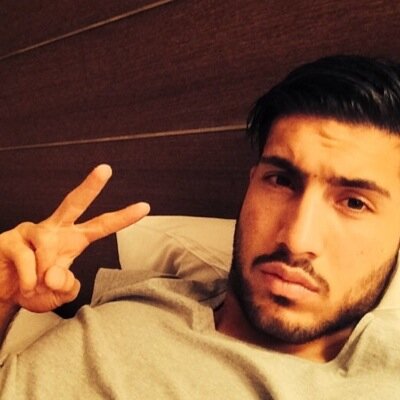 therealemrecan's profile picture. 