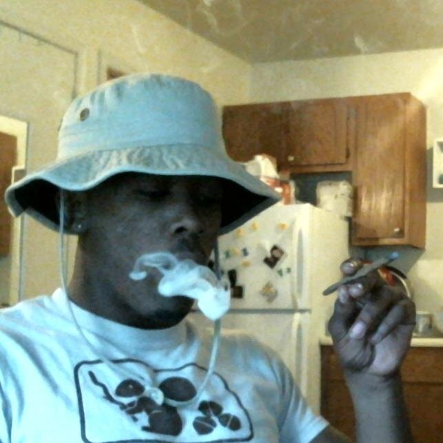 Random_lowlife's profile picture. On A Boat. Triple.