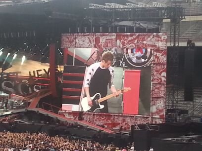 I wish that I could wake up with amnesia. 17/05/13 and 28/06/14 best days ever. ♥