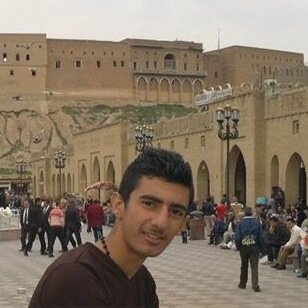 YZiona's profile picture. انا لا ابحث عن نصفي الاخر لاني لست نصفا...