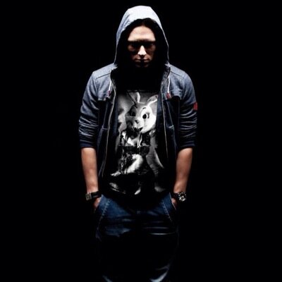 Hardstyle DJ & Producer || info@distractor.nl || http://t.co/nQvFWnYiaL || http://t.co/FvhqXvc90p || http://t.co/SNmbSEtTlw