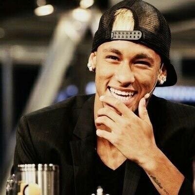 Meu coração é verde e amarelo .  @neymarjr