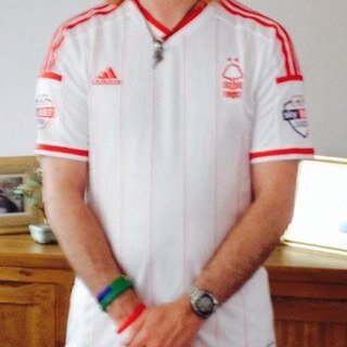 Forest Red fan . Reading . Follow Football .Photography , Like Listening To Music . Films And What Ever Life Has In Store .