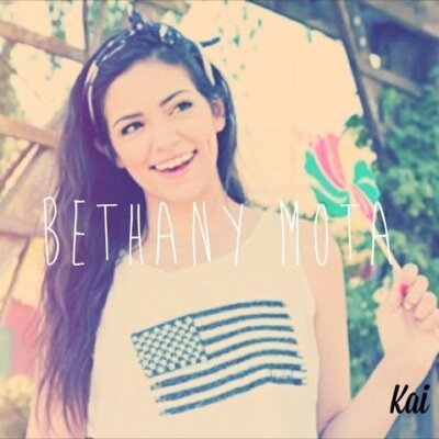 | MOTAVATOR | XOXO MOON AND BACK | ILYSM BETH

     New York