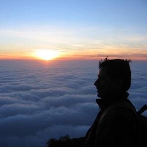 berbagi inspirasi cerita canda & tawa dalam naungan ukhuwah :)