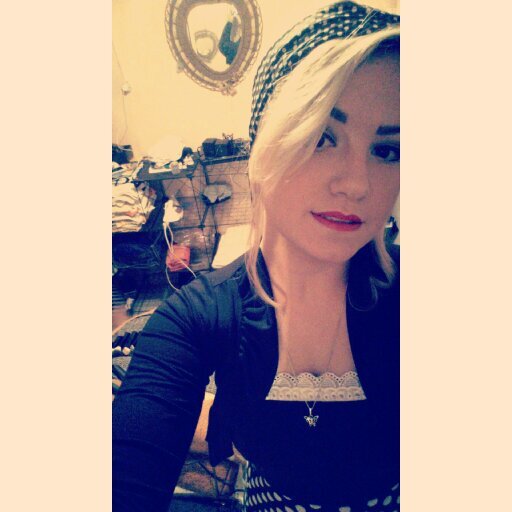 snap: gabrielly_lou