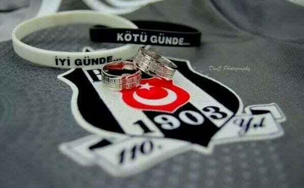 çok pis Beşiktaşlı.  VOLEYBOLCU. Basketbol da oynuyor .