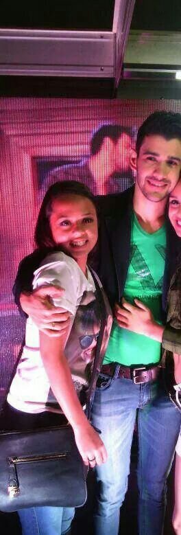 @Gusttavo_lima você é o motivo dos meus sorrisos todas as manhãs, eu te amo, e nunca vou desistir de você ! . Seguida pelo @FrontJr , 
.  ♥
