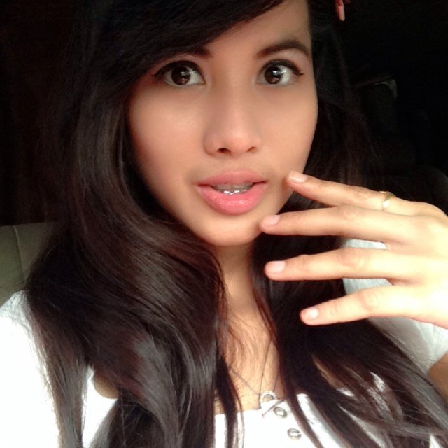 im proud to be me ♥ | LINE : RiniaFerdianty