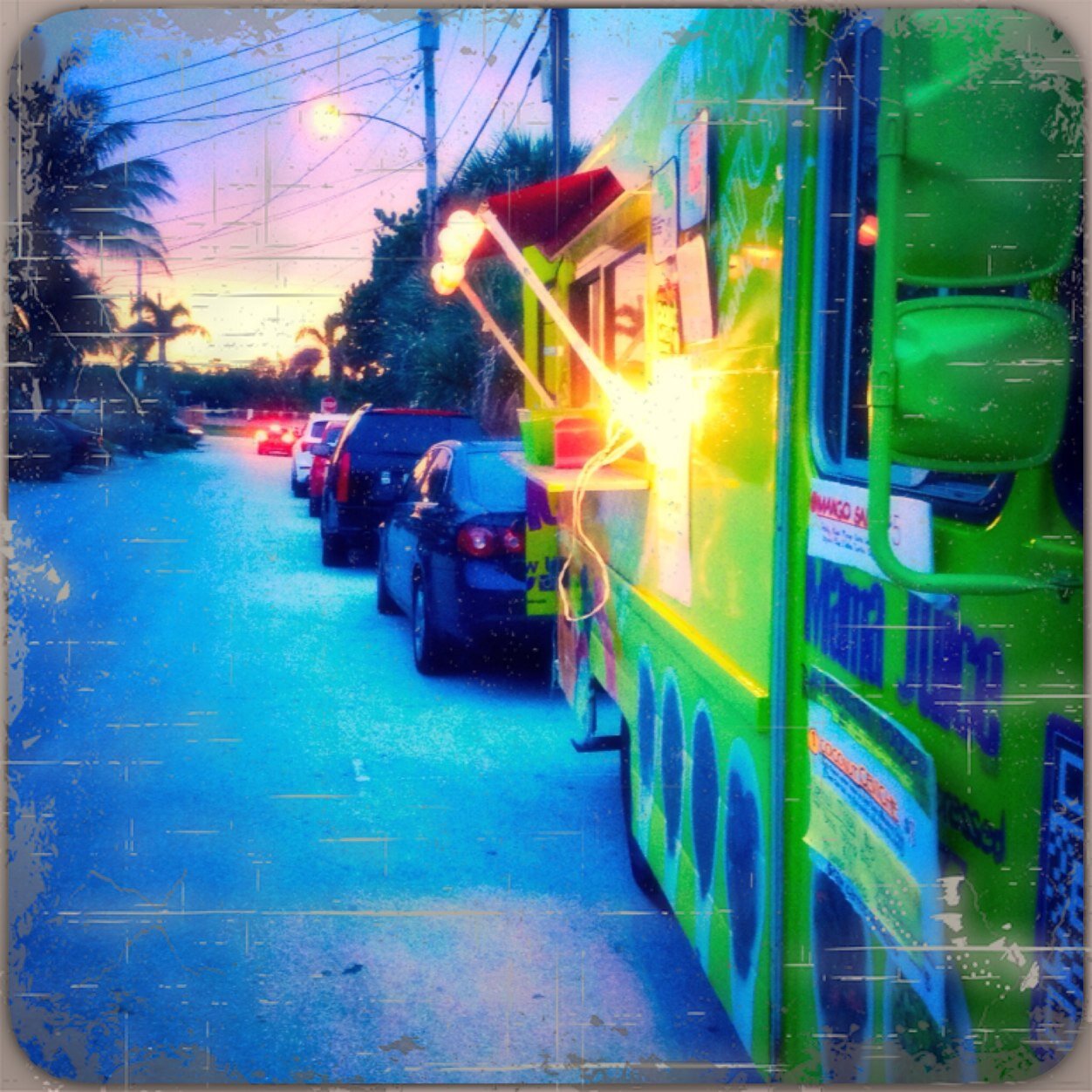 100% Organic Juice Truck Serving Fresh Juices, Smoothies & Healthy snacks.The Freshest Truck has hit the streets of  sunny  South Florida, Peace Love & Juice ❤
