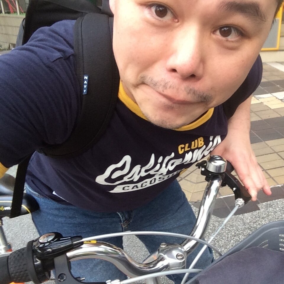 YesPhillip's profile picture. 飛老師・日常
部落格：https://t.co/VfNHnGDMgD
飛老師・日常 FB粉專：https://t.co/uvQy8PejA7 ；
飛老師IG：https://t.co/XYQe4ygV0a  。