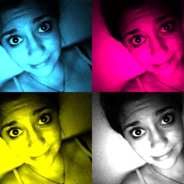 SegimeY Te sigo De Omda!! (Si Tal Vez Piensas En Mi Debes Saber Que Sigo Aquí De tras De Tu Mirada Vive Aun Tu Corazón) Soy Real No Perfecta xD