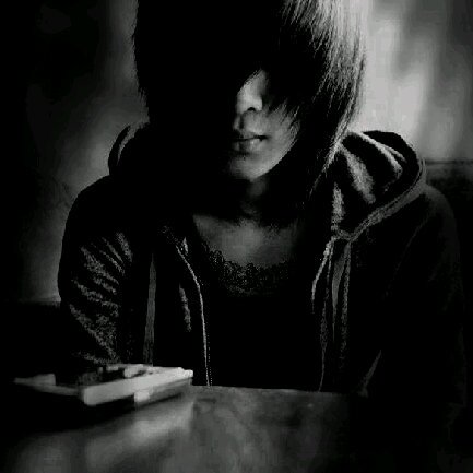 m_praditya's profile picture. vocal screem diary of dreamland deathcore.PIN 229BA8FB, lebih baik putus cinta dari pada putus senar gitar