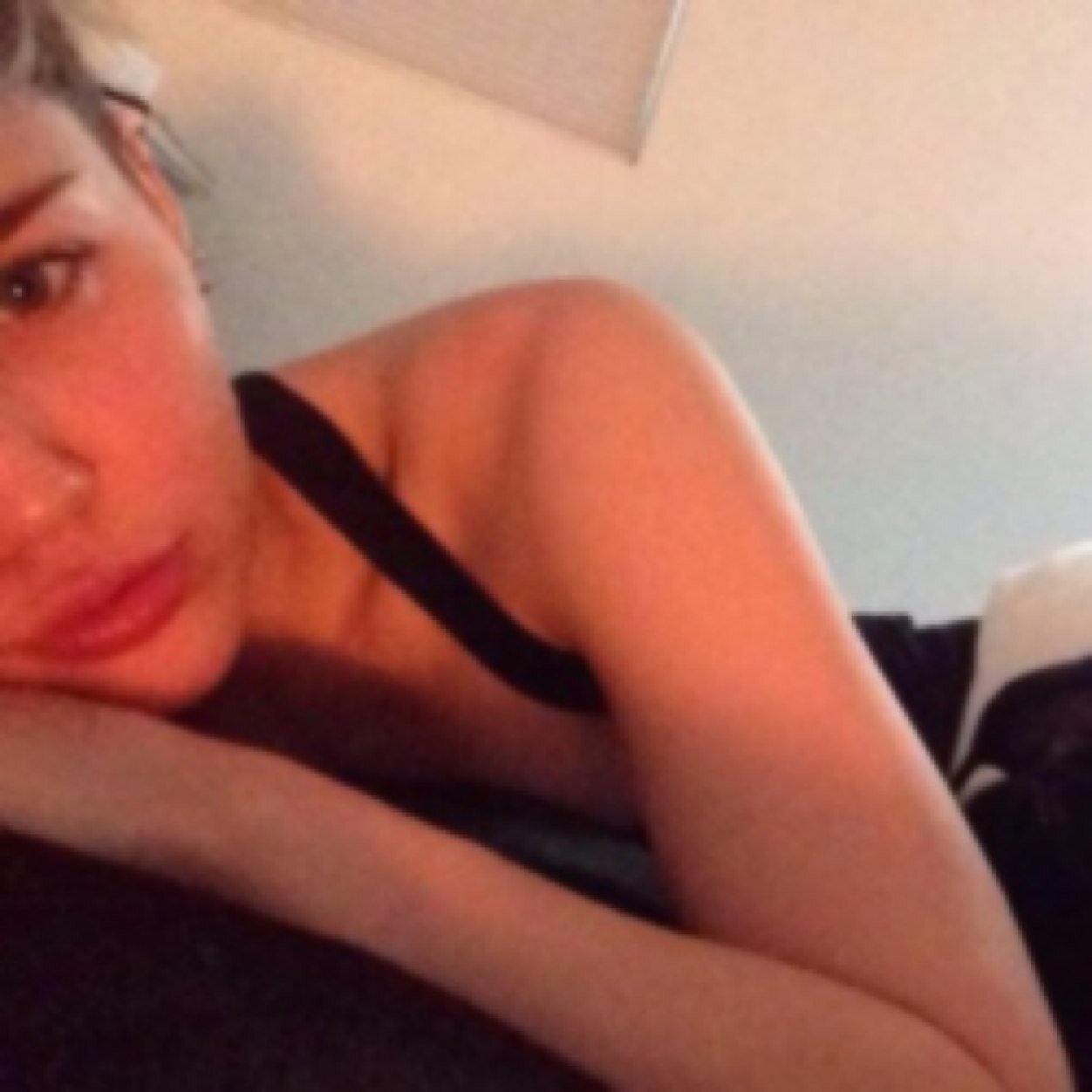 stayleene (21, lesbian, single)