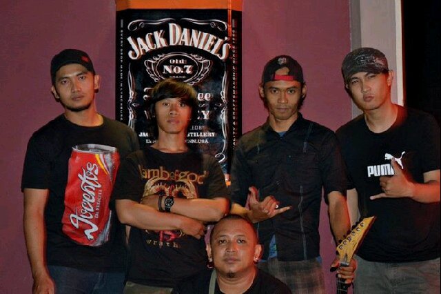 Still Hipmetal Since 2010
 Watch Out !!
 \m/