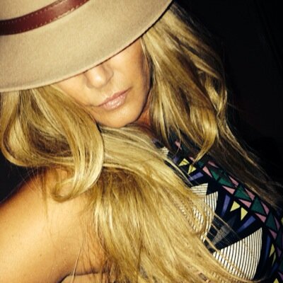 Partygirlshell's profile picture. You only live once! Enjoy every minute ✌