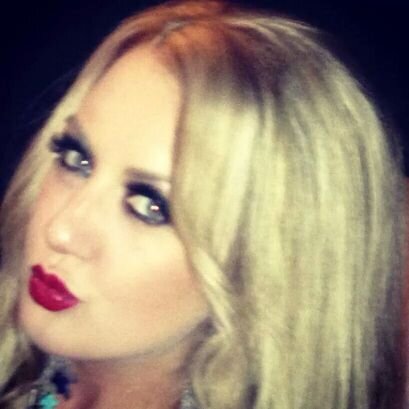 damerell_nicole's profile picture. This is now my main twitter I cant log in to the other one
