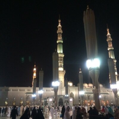 اللهم صلِ و سلم و بارك على نبينا محمد و على آله و صحبه أجمعين