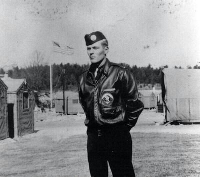 carlyramone's profile picture. 