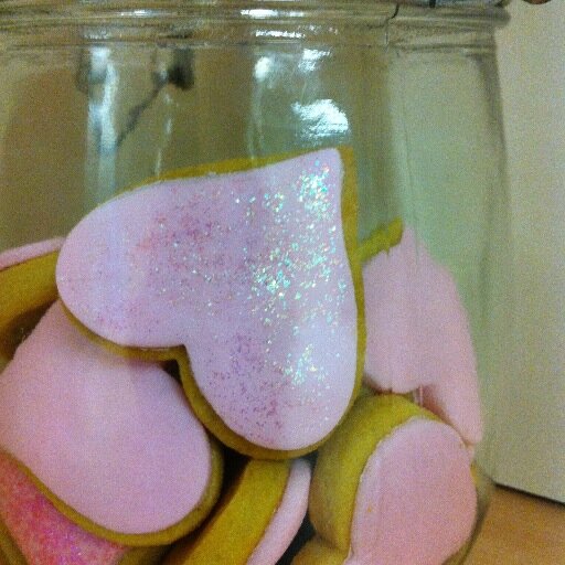 Helen1Cai's profile picture. love cheese buger minus cheese