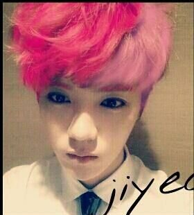 ‏حسابي @EXoooo100