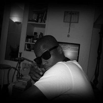 UMG-Musician,Producer,DJ,Record label Owner, Everything about Software/Hardware. BBM-2995A5D2_FOR BOOKING+234 08107976146  https://t.co/hReYlKAijc