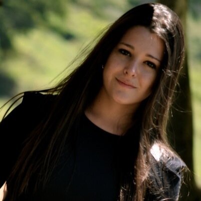 Oriento-me na cruz. Ocidento-me no amor.