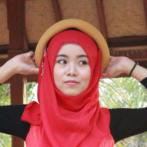 Allah cinta hambanya yang sabar :)