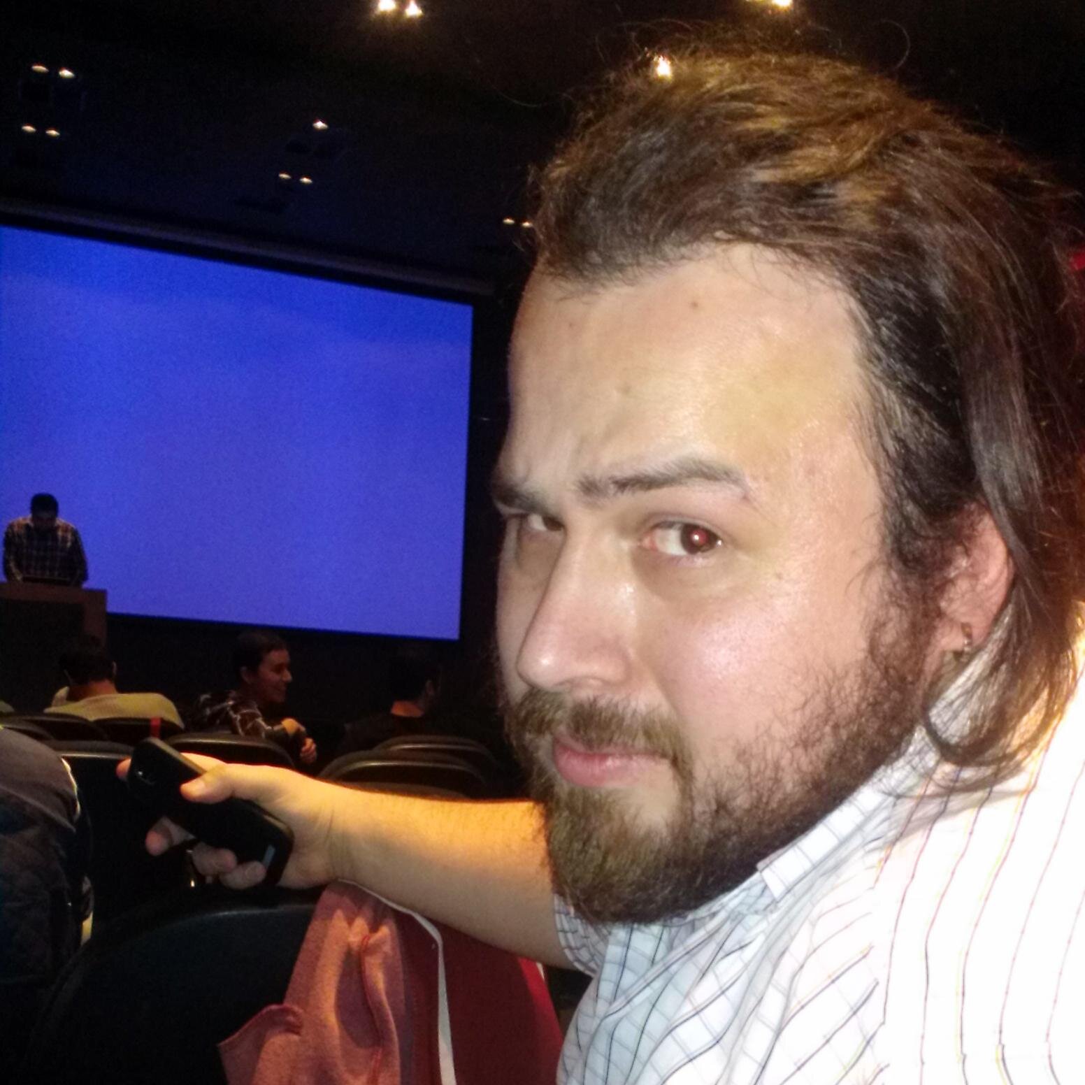 oozhan's profile picture. Alkol tüm kötülüklerin anasıdır