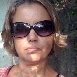 Eu sou Consultora Baronne perfumes e Cosméticos  em Duque de Caxias, RJ.