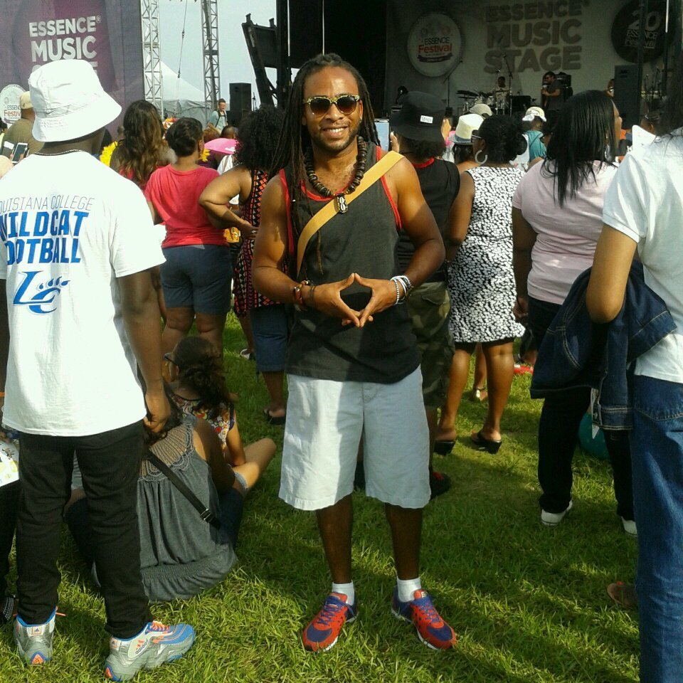 DayoBejideMusik's profile picture. Multi Instrumentalist, percussionist, Drummer with a strong sense of self, and an unquenchable thirst for knowledge. Soultone Artiste  http://t.co/ciwGYeUHHX…