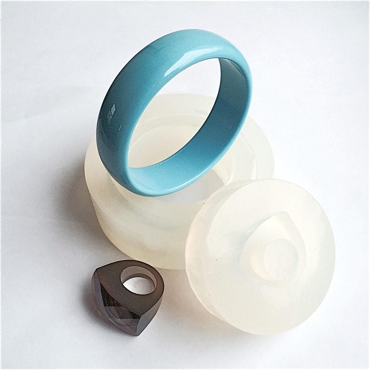 Silicone Mold Maker for Resin Jewellery! 🌍 Worldwide shipping! #siliconemolds #resinjewellery #reinjewelry