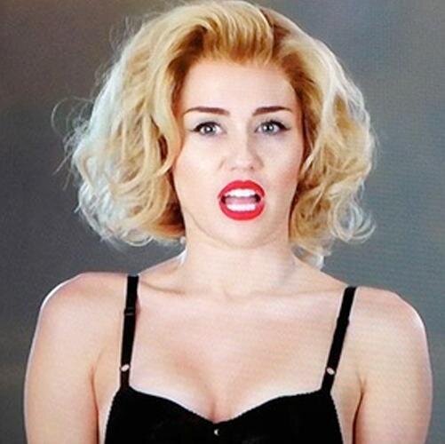 Official site for news about Miley Cyrus