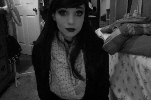 FlorinaDeRulina's profile picture. Ream. 17 y/o. French-Australian who lives in Dubai