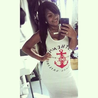 Follow me on IG : @__adriannaliz ♥