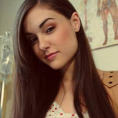 DmlaKmluca's profile picture. 