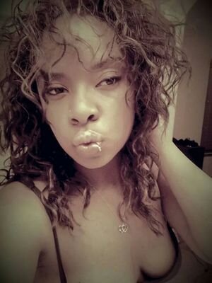 Minab3Nababy's profile picture. 