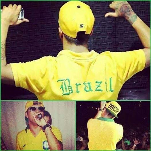 `` eu sou capaz de te amar muito mais que a eternidade ´´