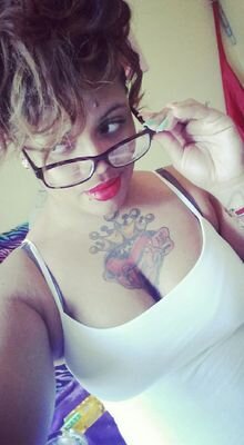 Bad Yella Thanggg , ion gotta explain ! They say im Crazy , Bitch I might be .. #PaperChase while these niggas chasing My Yella Ass !!