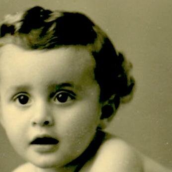 rolandodotti's profile picture. scrittore d'aria, pensatore ascensionale, in perenne caduta libera. Imprenditore della comunicazione e padre alla ricerca della comunicabilità.