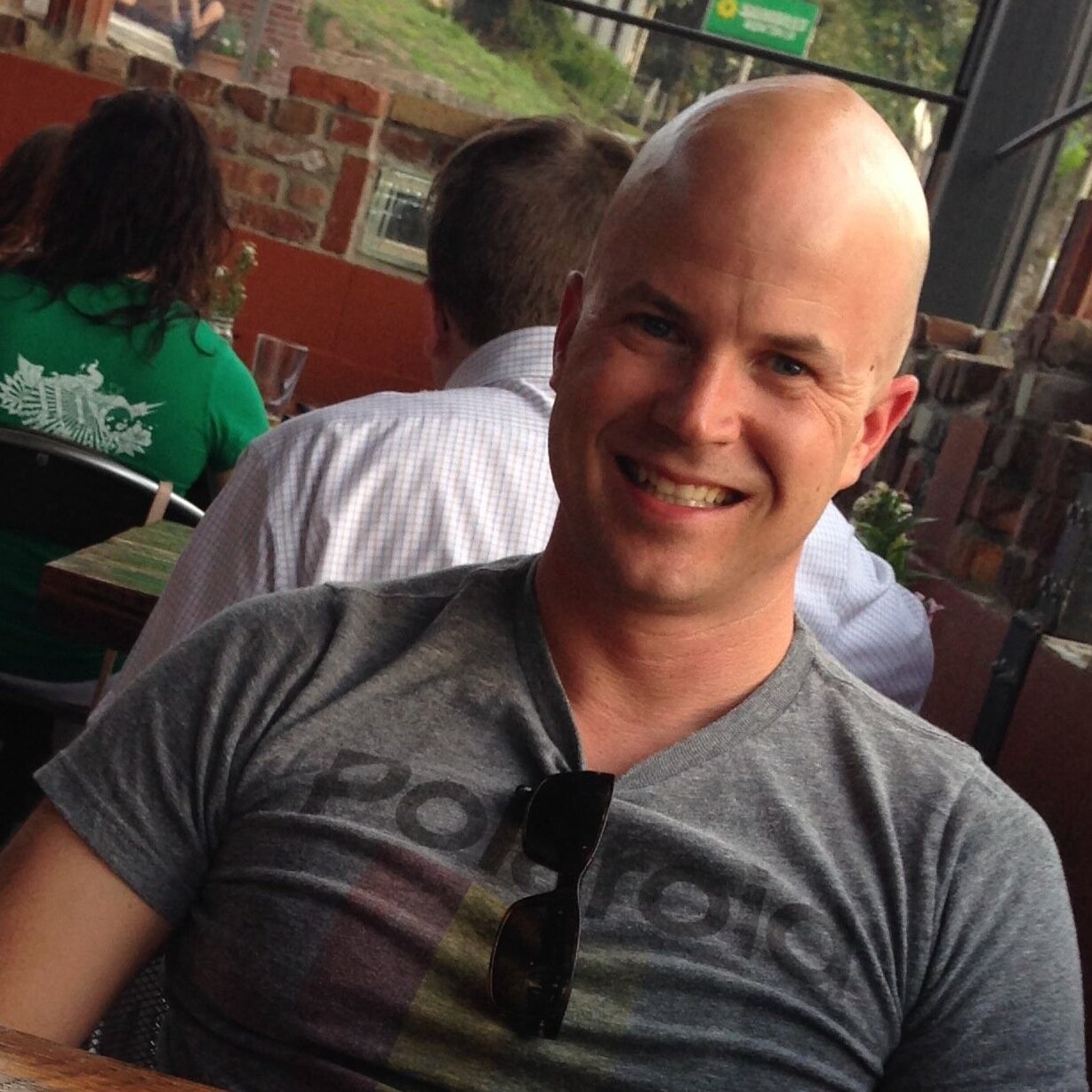 Lover of great design, technology, and all things food & wine related