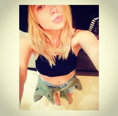 ashley | 24 | single
