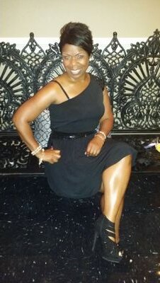 1RoyalVisionary's profile picture. 