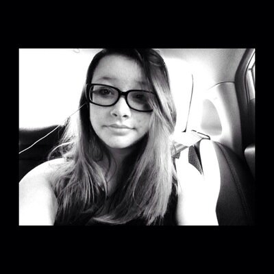 JJprettyawsome's profile picture. Falling more into the deep dark hole called life