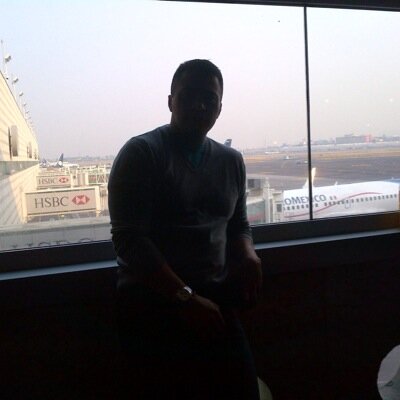 alexrojaso1972's profile picture. 