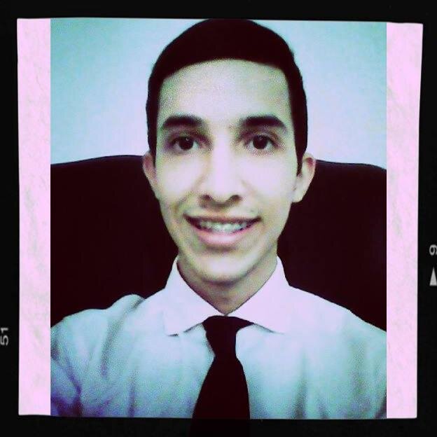 Estudante de Ciências contábeis-UFPE, pesquisador na área de apreensões de crack, futuro Auditor, membro da Seicho-no-ie Brasil, DeMolay e Recifense com orgulho