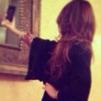 اخلاقك ستجذب إليك قلوب الناس
وإن كانوا لايعرفون عنك شيئاً .