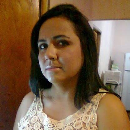 ELIANE,SERIA MENINA MULHER,AMO FILHOS:TRABALHO COM VENDAS .SE CAIR ME LEVANTO.DEUS ESTA COMIGO.