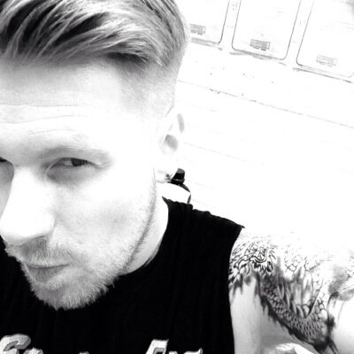 UK singer/songwriter from the midlands. Lead vocalist for Freddy & The Medicines. 

https://t.co/Ju4b1aouBs