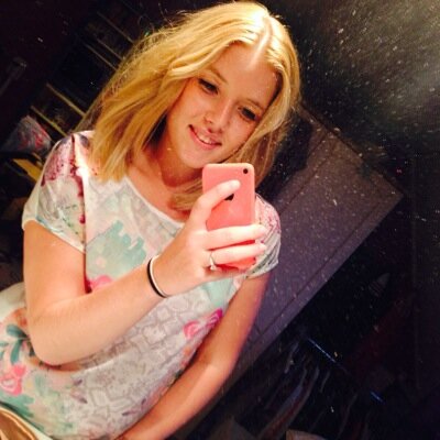 Girl - 16 y/o - love to dance - Live laugh love♡
